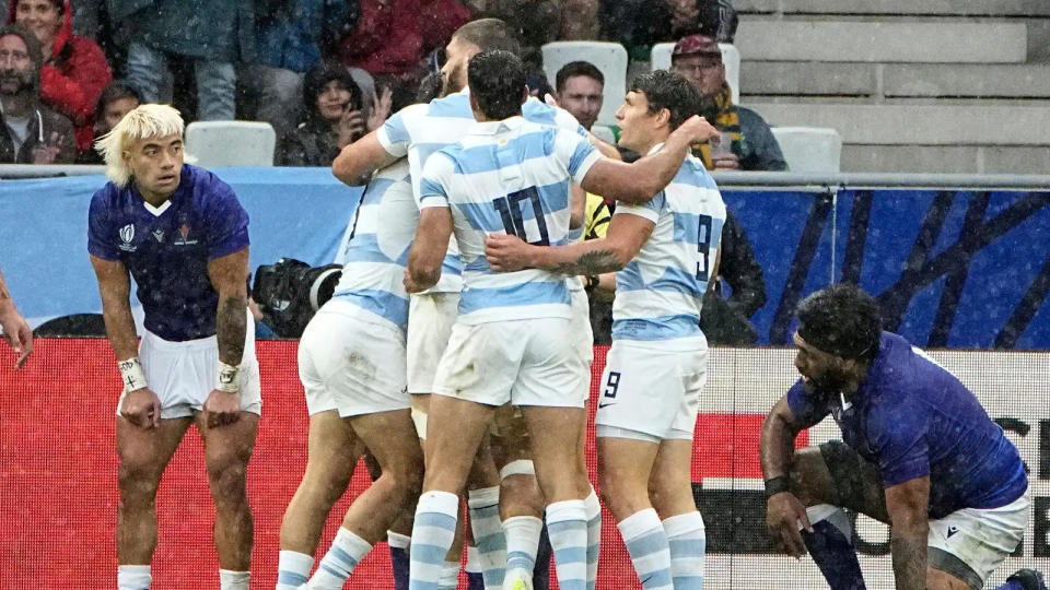 Argentina's players celebrate Emiliano Boffelli try against Samoa. Credit: Alamy