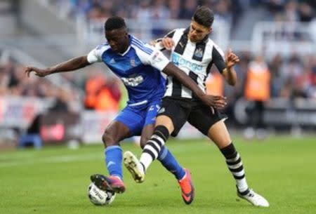 Britain Soccer Football - Newcastle United v Ipswich Town - Sky Bet Championship - St James' Park - 22/10/16 Josh Emmanuel of Ipswich Town in action with Ayoze Perez of Newcastle United Mandatory Credit: Action Images / John Clifton Livepic