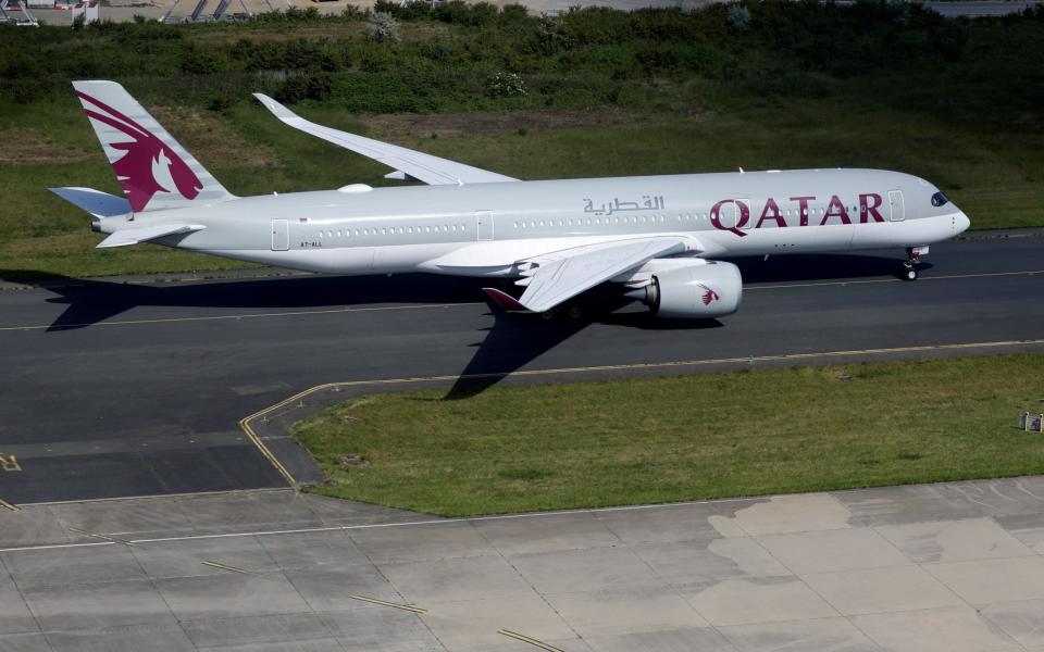 A Qatar Airways Airbus A350 - REUTERS/Charles Platiau