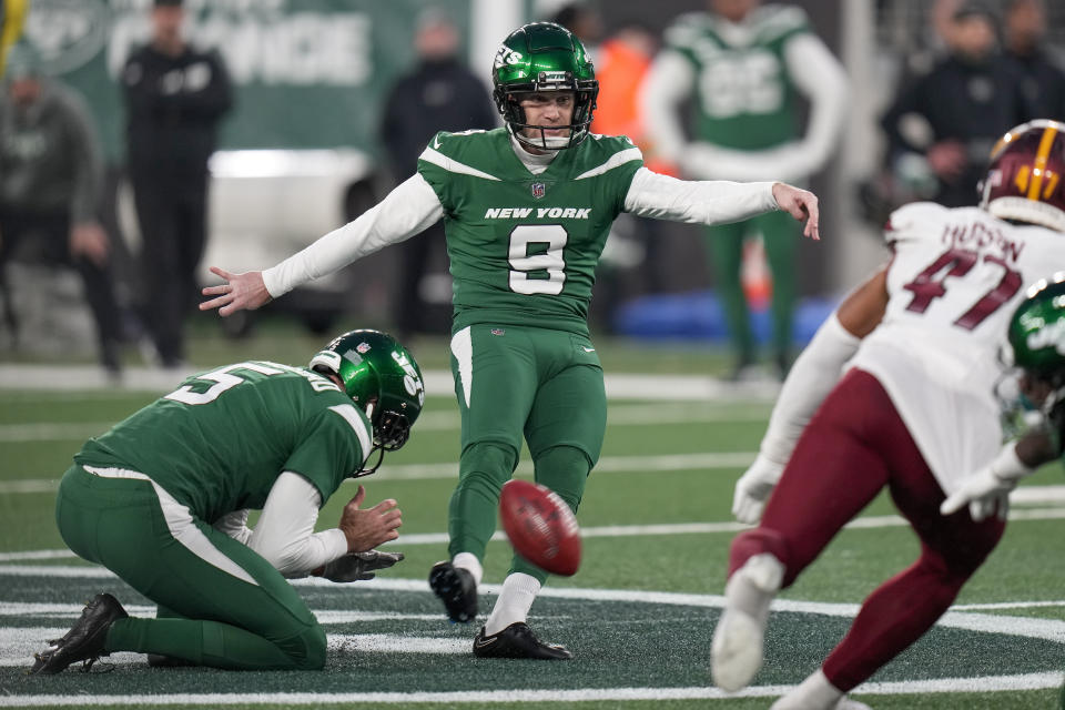 New York Jets place kicker Greg Zuerlein (9) kicks a field goal against the Washington Commanders during the fourth quarter of an NFL football game, Sunday, Dec. 24, 2023, in East Rutherford, N.J. (AP Photo/Seth Wenig)
