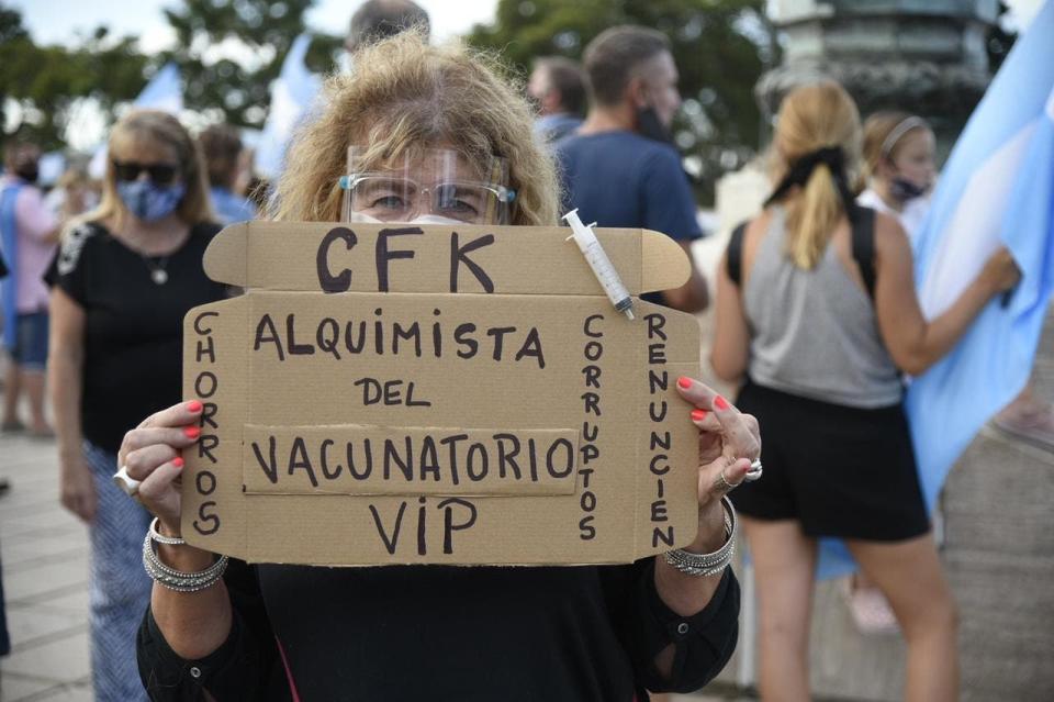 La convocatoria a la marcha #27F en el Monumento a la Bandera en Rosario