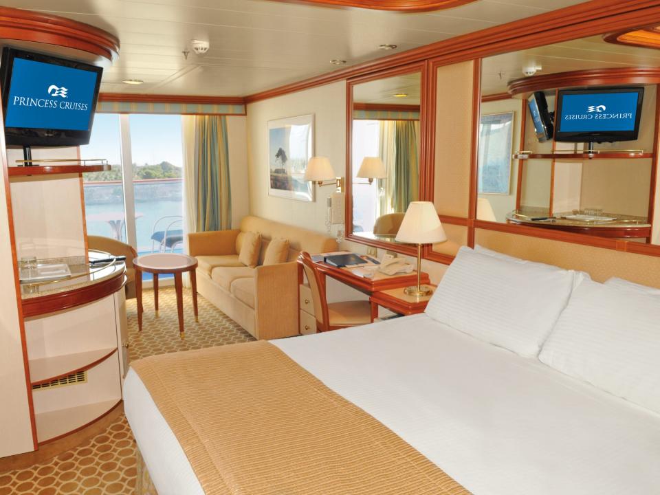 mini-suite on coral princess