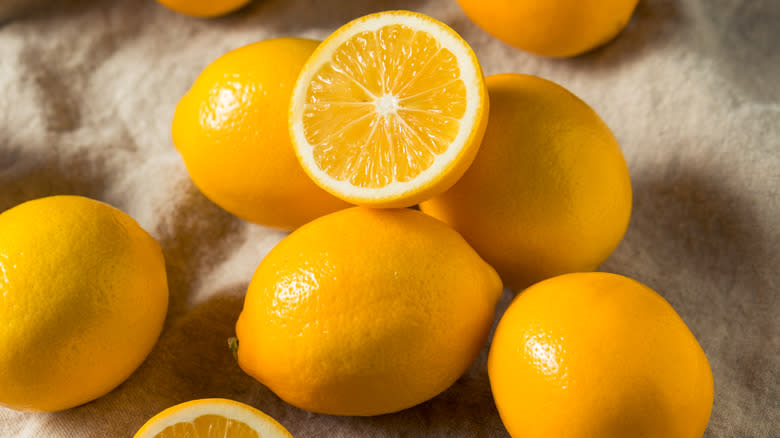 Meyer lemons