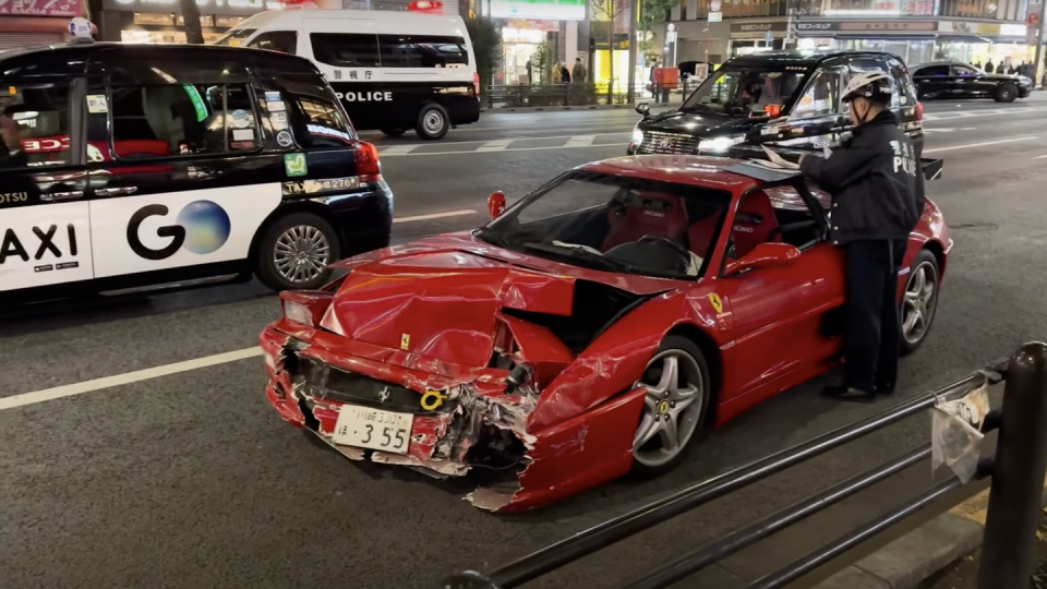 crashed ferrari f355 in tokyo japan