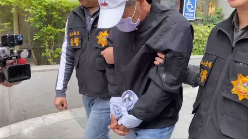 松山延吉街銀樓搶案，65歲李姓男子行搶失手，逃逸兩小時被警方逮捕。（圖／記者李依璇攝影）