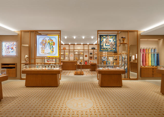 Louis Vuitton Beijing Seasons Place Finan Store in Beijing, China