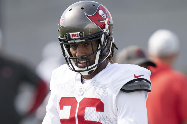 Bucs DB Logan Ryan to undergo surgery on fractured foot