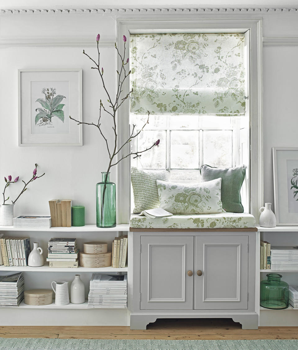 1. Design practicality into your window seat ideas