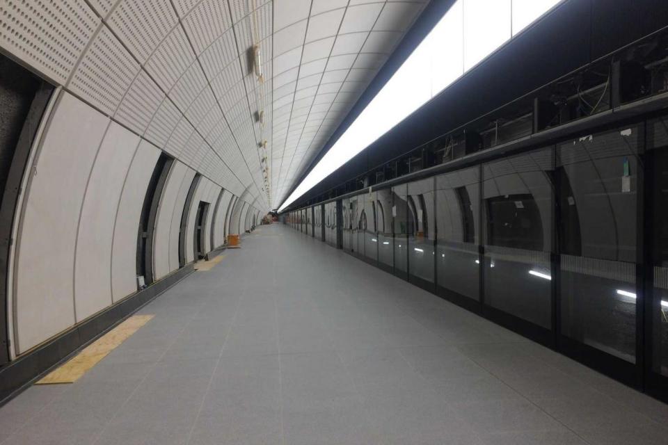 Bond Street: the new platforms measure 240m long and feature full-height screen doors (Crossrail)