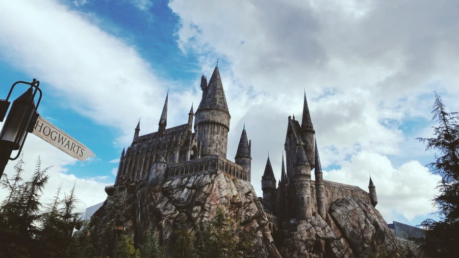 The Wizarding World of Harry Potter 圖/Jules Marvin Eguilos on Unsplash
