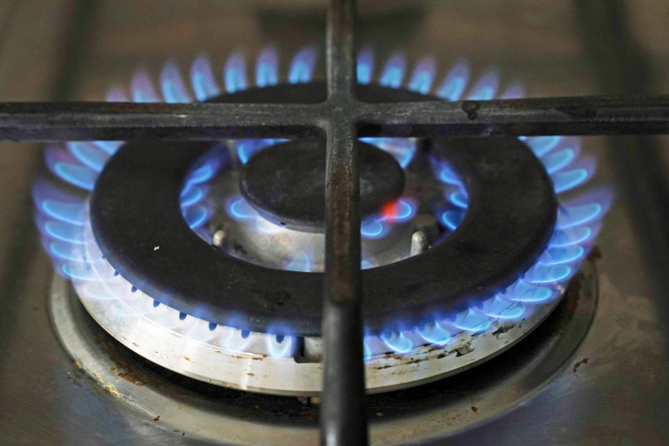 A flame generated by a gas hob. Energy prices will rise by £693 a year for millions of households after regulator Ofgem hiked the price cap on bills to £1,971 or 54%. Picture date: Thursday February 3, 2022. (Photo by Jacob King/PA Images via Getty Images)