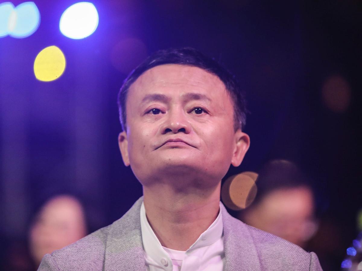 Nemcsak Jack Ma több mint két évre szóló pekingi kapcsolata szűnt meg, de cégeinek is több mint 850 milliárd dollárjába került.