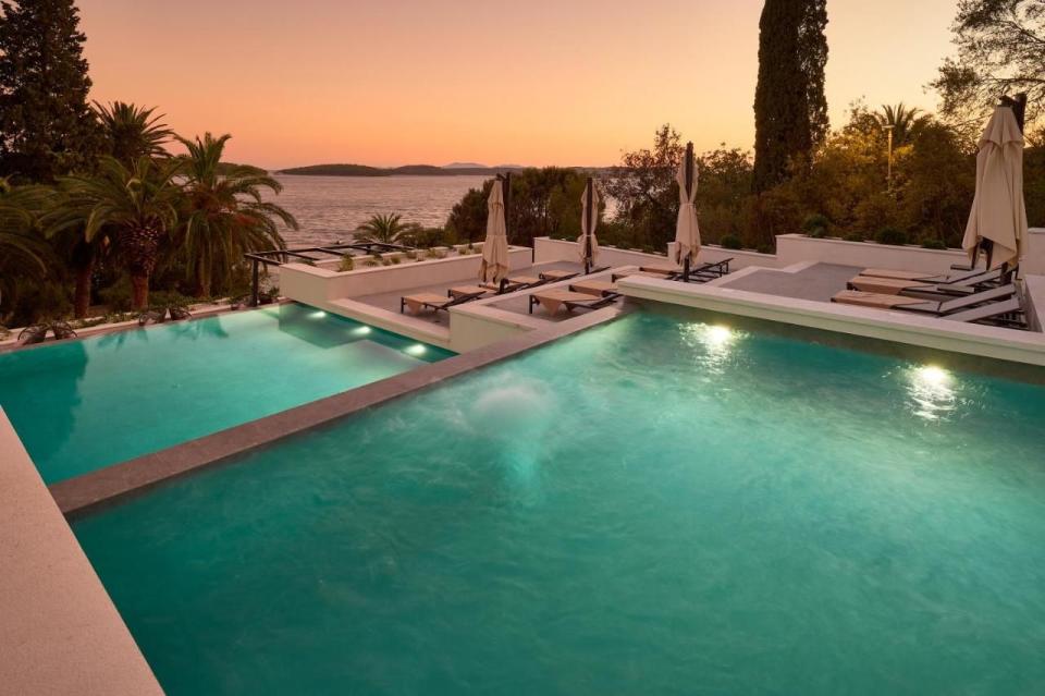 hvar hotels