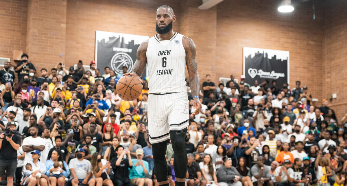 LeBron James and Jayson Tatum Team Up in SEATTLE at the CrawsOver Pro Am 