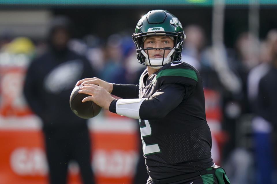 New York Jets quarterback Zach Wilson passes against the Philadelphia Eagles on Sunday.