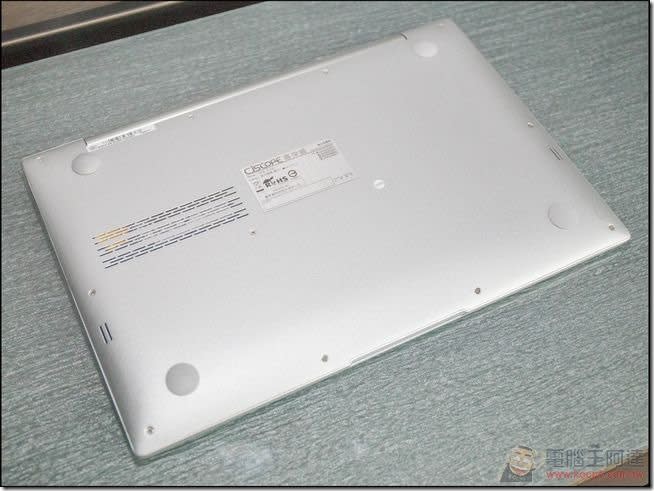 性價比全面超越Macbook Air 喜傑獅CJSCOPE Z-230 輕薄長效Ultrabook開箱評測