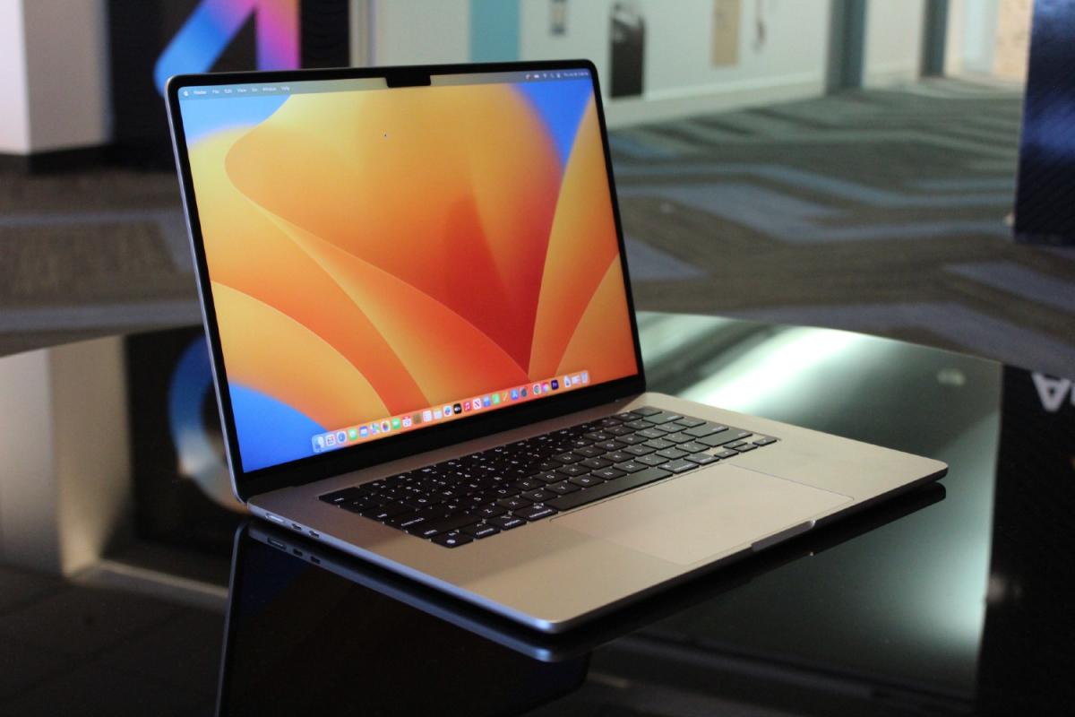 MacBook sale: Get up to $700 off the MacBook Air, MacBook Pro