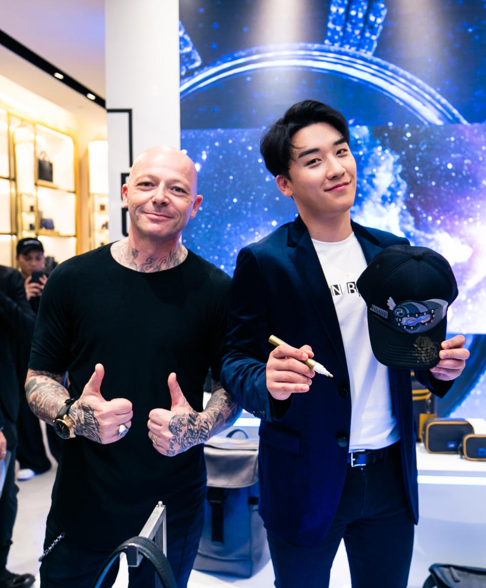 Fabio pictured here with ambassador Seungri. (Photo: Braun Buffel)