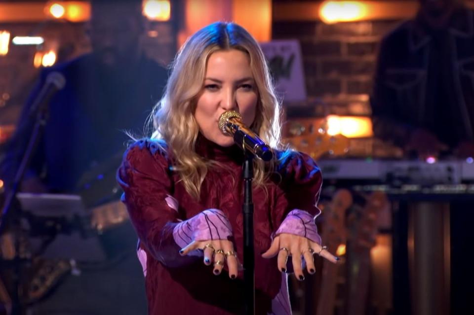 Kate Hudson Performs a Version of Ariana Grande’s 7 Rings on That’s My Jam (NBC)