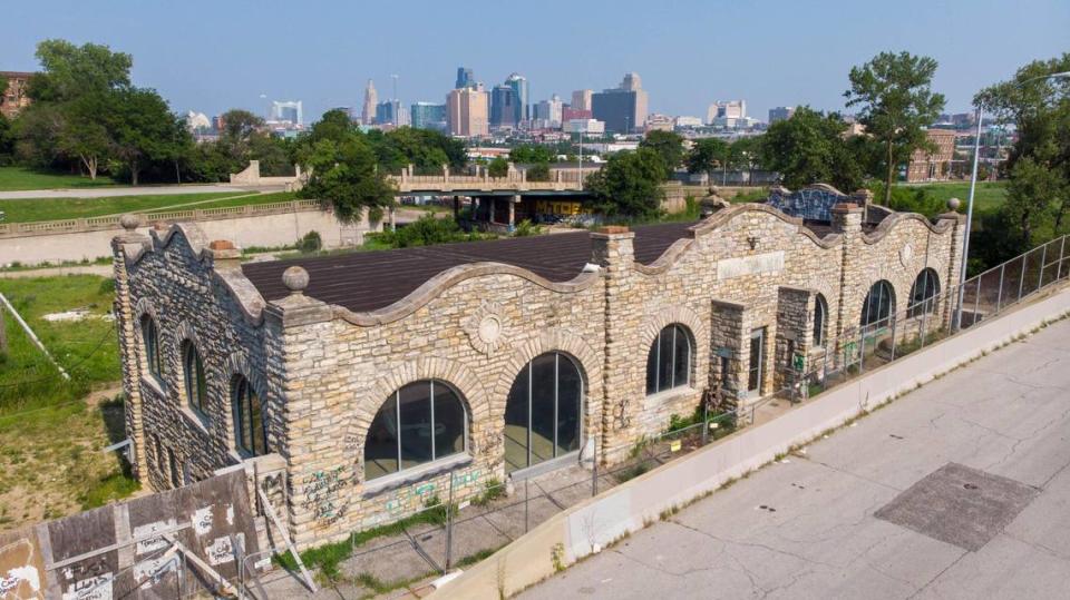 The two buildings at 2000 Vine Street, formerly housing Kansas City’s water and street departments, have been abandoned since the late 1970s. Now a trio of Kansas City business owners is transforming them into a mixed-use office and retail development.