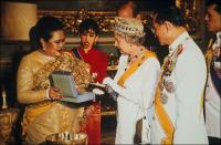<p>The Queen meets King And Queen Sirikit Bhumibol in Thailand, 1996. All the Royals are seen in formal dress, with Her Majesty opting for a jewelled tiara.</p>