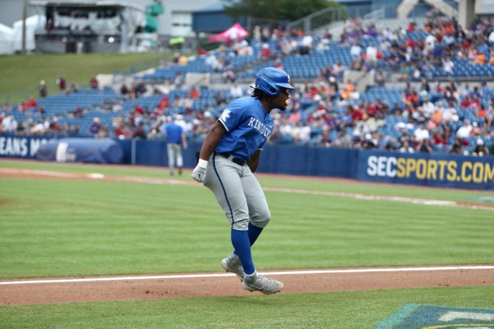 Oraj Anu rounds the bases after hitting his go-ahead home run for Kentucky in the top of the ninth inning Wednesday.