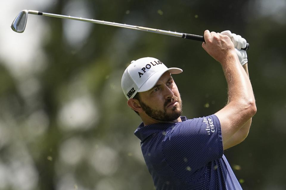 Patrick Cantlay watches his tee shot on the fourth hole during the first round at the Masters golf tournament at Augusta National Golf Club Thursday, April 11, 2024, in Augusta, Ga. (AP Photo/George Walker IV)