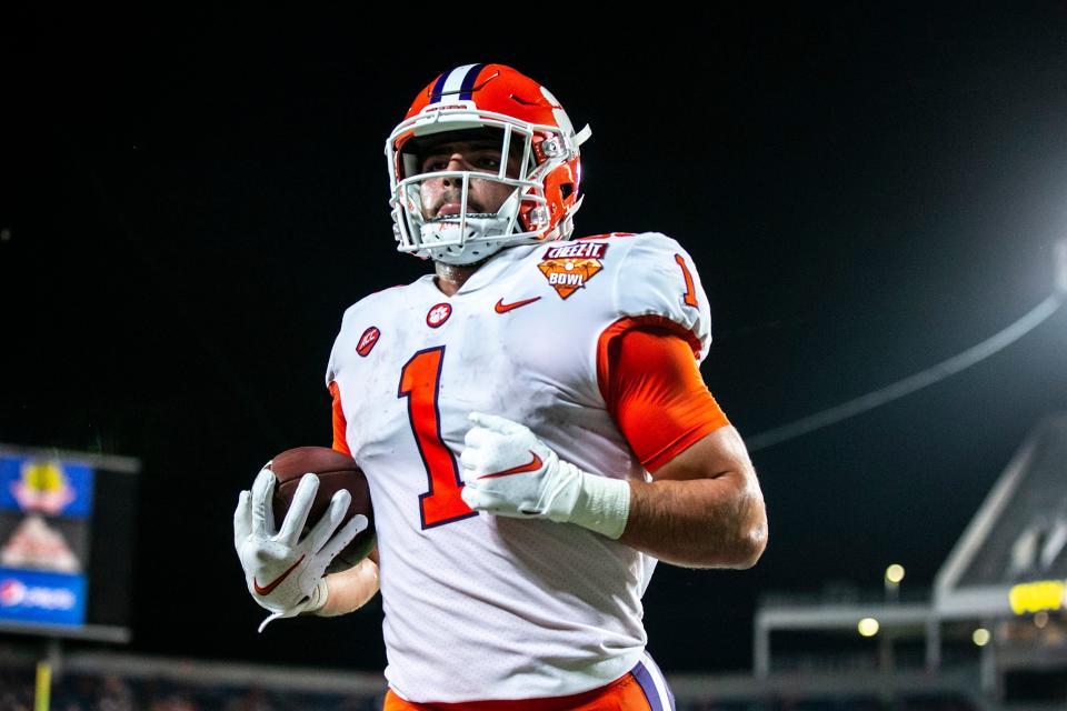 Clemson running back Will Shipley (1) scores a touchdown during a NCAA college football game in the Cheez-It Bowl against Iowa State, Wednesday, Dec. 29, 2021, at the Camping World Stadium in Orlando, Fla.

211229 Isu Clemson Cheez It 030 Jpg