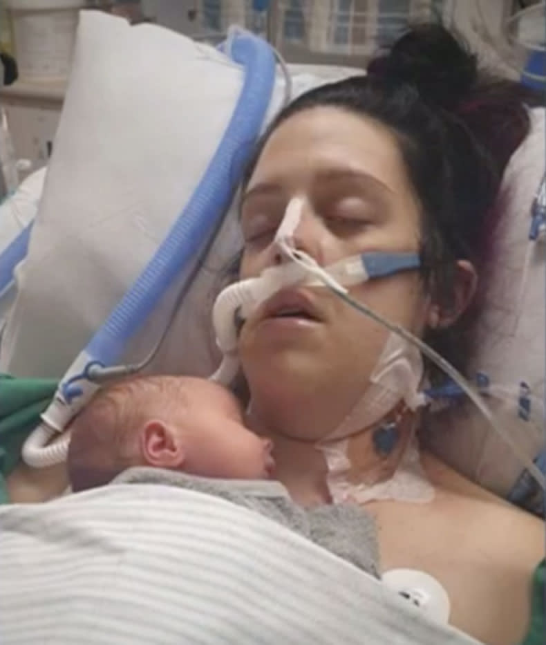 Photo of Gillian Wright in hospital with her newborn, Kayleigh. 