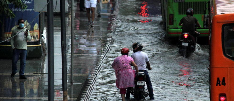 Pluies, glissements de terrain, éboulements et inondations ont fait au moins 115 morts en Inde.
