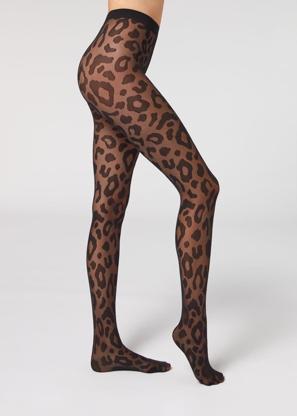 <p><a href="https://go.redirectingat.com?id=74968X1596630&url=https%3A%2F%2Fwww.calzedonia.com%2Fus%2Fproduct%2Fmacro_animal_pattern_sheer_30_denier_tights-MODC1984.html%3Fdwvar_MODC1984_Z_COL_COLL%3D019&sref=https%3A%2F%2Fwww.womenshealthmag.com%2Fstyle%2Fg46537068%2Fmob-wife-aesthetic%2F" rel="nofollow noopener" target="_blank" data-ylk="slk:Shop Now;elm:context_link;itc:0;sec:content-canvas" class="link ">Shop Now</a></p><p>Macro Animal Pattern transparent 30 Denier Tights</p><p>calzedonia.com</p><p>$20.00</p><span class="copyright">Calzedonia</span>