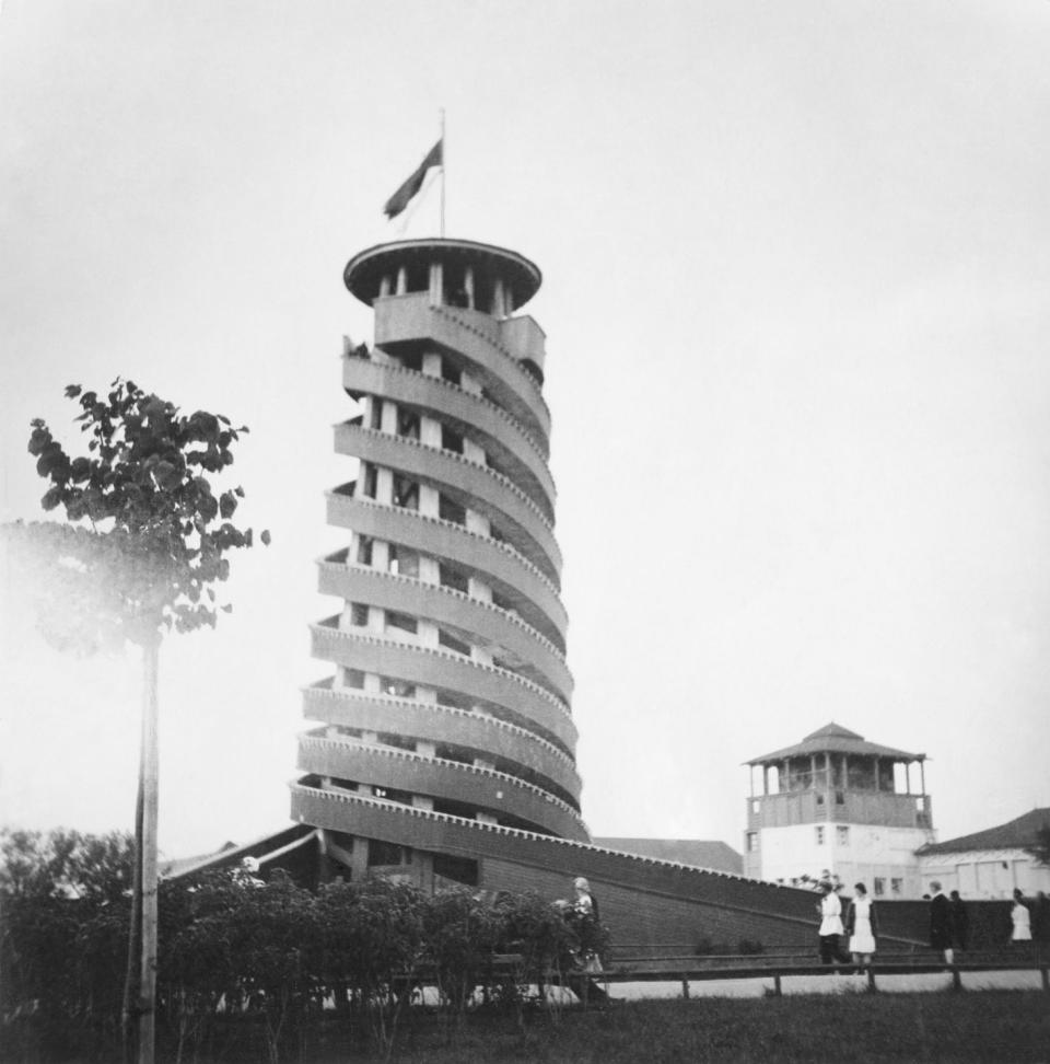 1930: Helter Skelter, Gorky Central Park of Culture and Leisure, Moscow, Russia