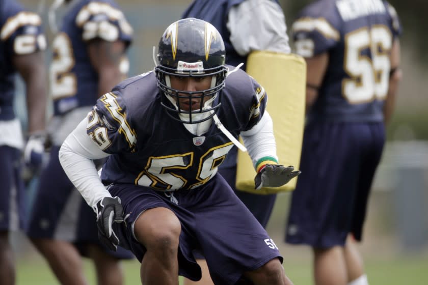 San Diego Chargers practice June 11, 2006 at their training facility. #59 linebacker Donnie Edwards in drill.
