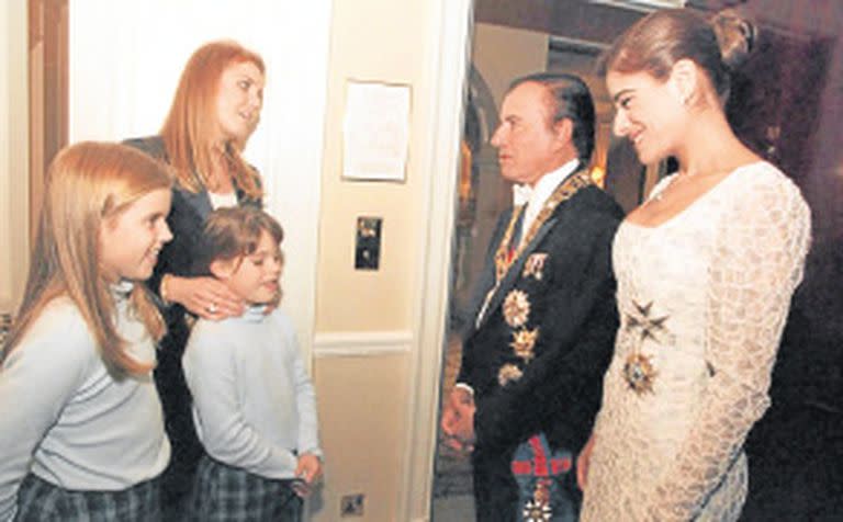 Menem y Zulemita, con Sarah Ferguson, en Londres, en 1998