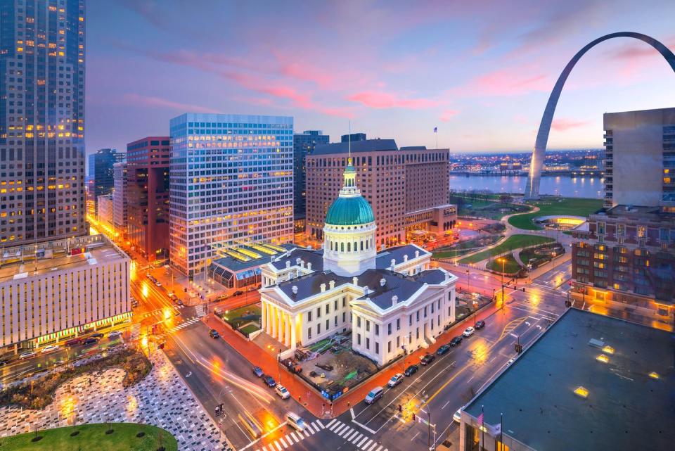 Move to: Saint Louis, MO