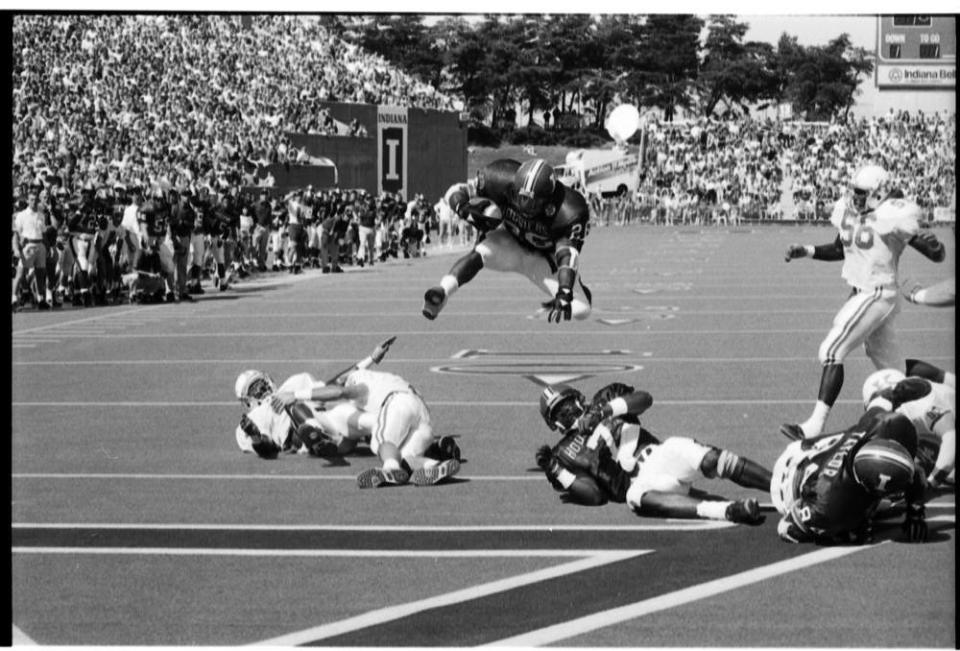 Vaughn Dunbar's first touchdown of the 1991 season.