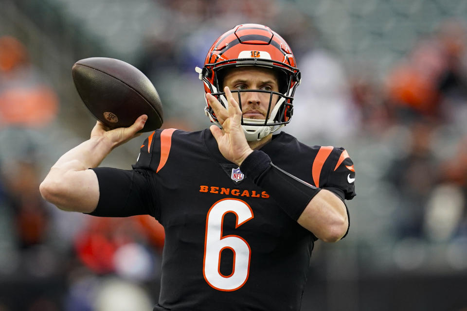 Cincinnati Bengals quarterback Jake Browning (6) throws before an NFL football game against the Indianapolis Colts in Cincinnati, Sunday, Dec. 10, 2023. (AP Photo/Jeff Dean)