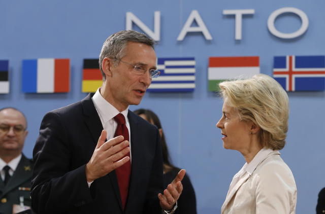 Von der Leyen y Stoltenberg reafirman la unidad en la "disuación y  respuesta" a Rusia