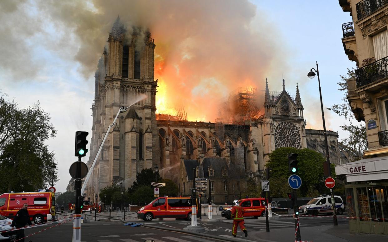 Fire engulfs Notre-Dame cathedral in Paris - TASS / Barcroft Media