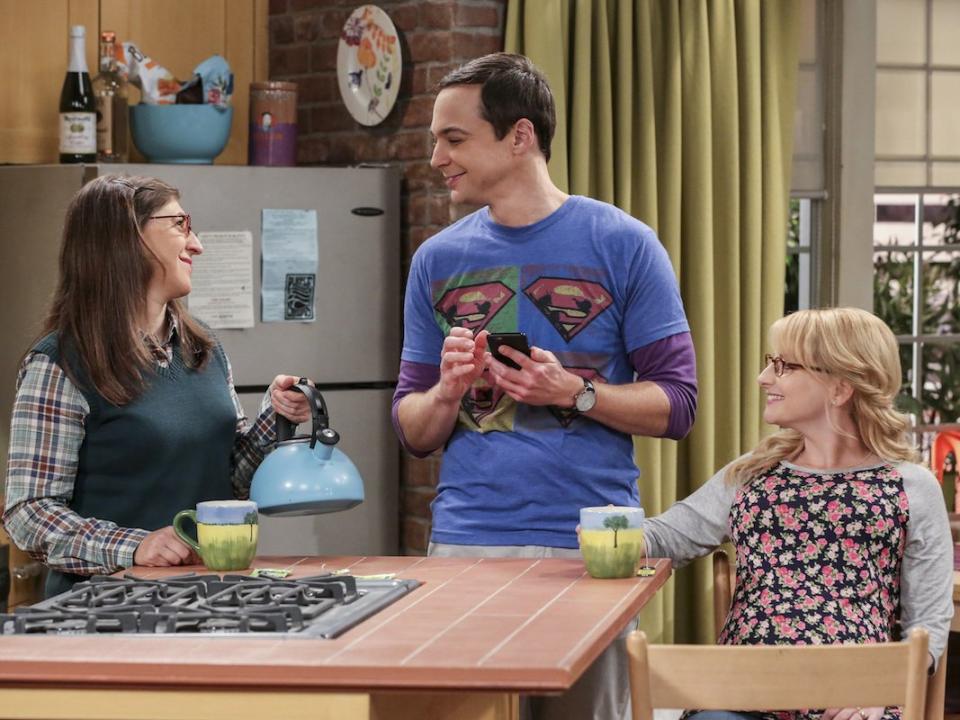 mayim bialik jim parsons melissa rauch big bang theory cbs