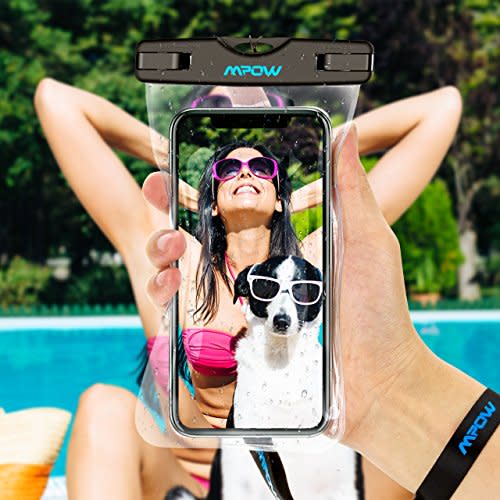 3) Universal Waterproof Case