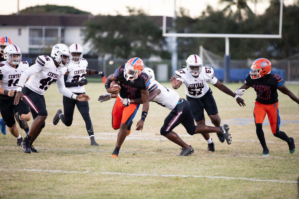 Palm Beach Gardens football player Keyon Stephens faces Palm Beach Central on Friday, Oct. 20, 2023.