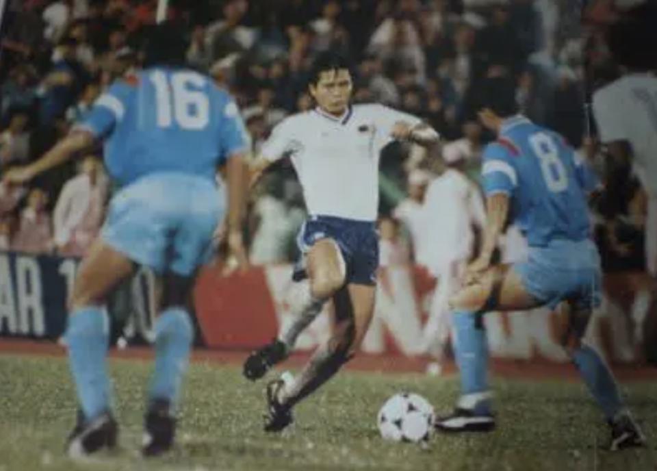 The 1989 SEA Games football final between hosts Malaysia (white jerseys) and Singapore.