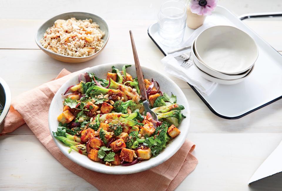 Seared Tofu with Sweet Chili Sauce and Broccoli