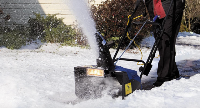 Best cheap snow blower:  shoppers love this $250 Snow Joe show thrower