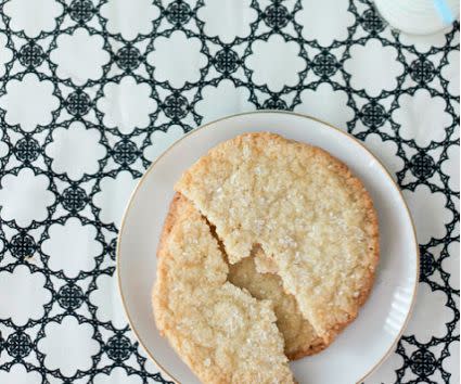 <strong>Get the <a href="http://alwayswithbutter.blogspot.com/2011/05/giant-sugar-cookies.html" target="_blank">Giant Sugar Cookies recipe</a> from Always With Butter</strong>