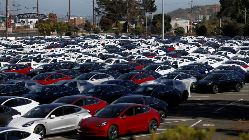 order-your-tesla-model-3-by-the-end-of-november-to-claim-full-tax-rebate