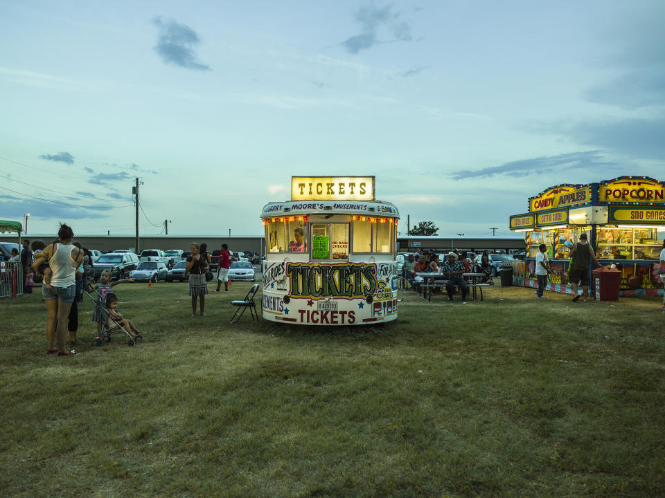 <p>Dodge City, Kan. (This image is copyright Pamela Littky from the book “American Fair” published by Kehrer Verlag) </p>