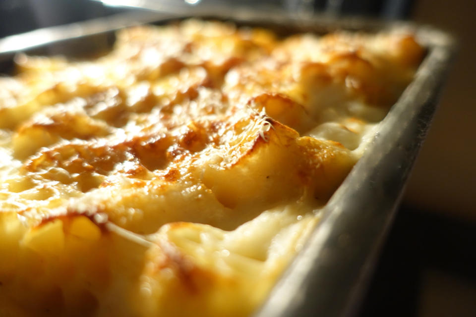 A close-up of mac 'n' cheese.