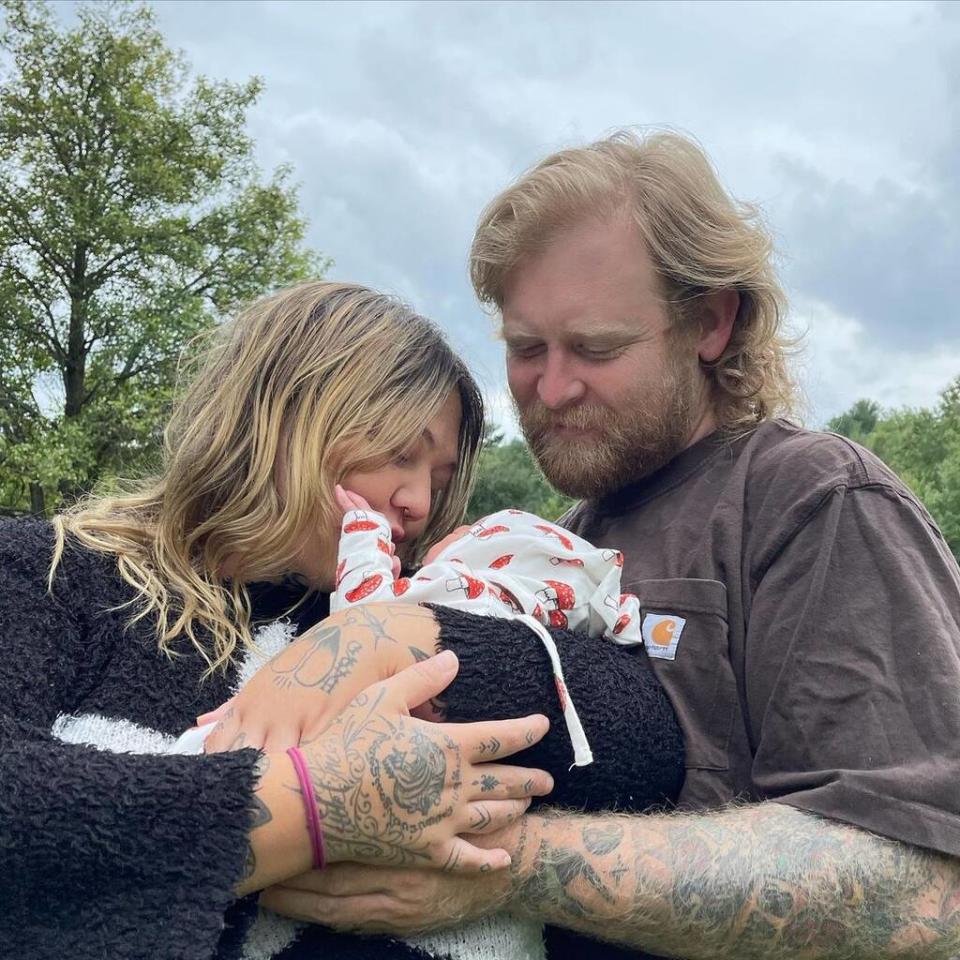 Elle King, Baby Lucky Levi Tucker, Dan Tooker